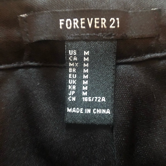 Sequin side zip shorts - Picture 3 of 3